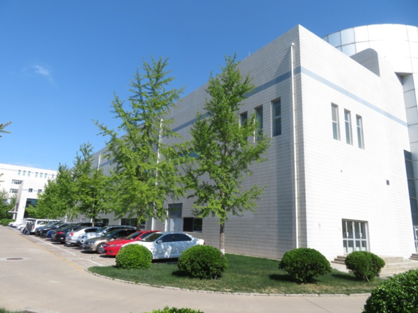 凯因科技生产楼和维修班房北立面照片